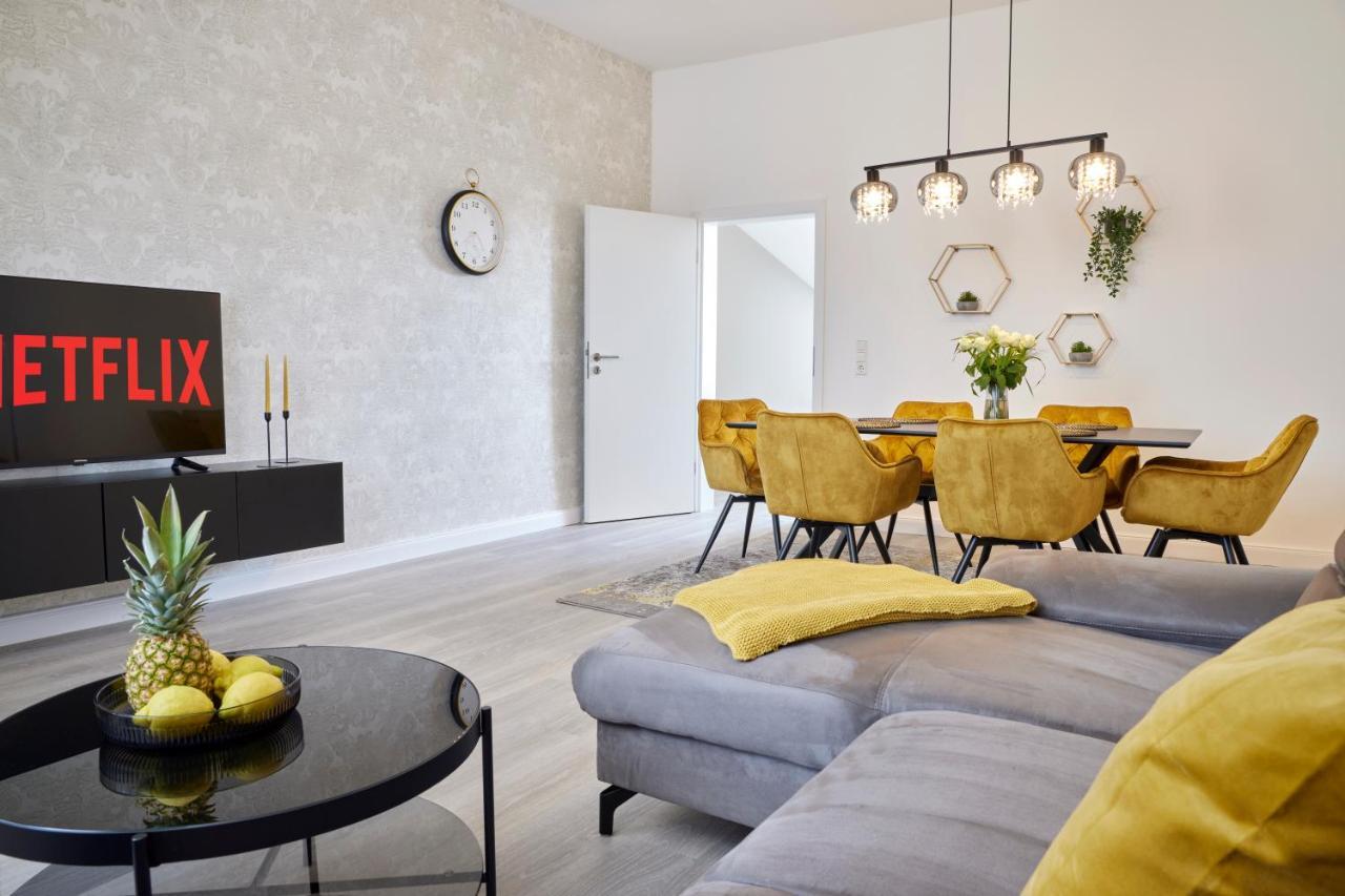 Schlossberg Residences - Xxl-Design-Apartment Mit Schlossblick Fuer Bis Zu 12 Personen Schwetzingen Ngoại thất bức ảnh
